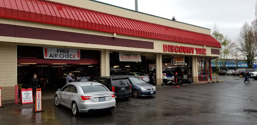 Tire Shop «Discount Tire Store - Clackamas, OR», reviews and photos, 8380 SE Sunnyside Rd, Clackamas, OR 97015, USA