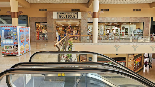 Shopping Mall «Superstition Springs Center», reviews and photos, 6555 E Southern Ave, Mesa, AZ 85206, USA