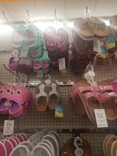 Discount Store «Big Lots», reviews and photos, 726 E Main St, Lebanon, OH 45036, USA