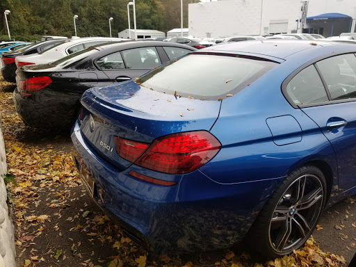 BMW Dealer «BMW of Oyster Bay», reviews and photos, 145 Pine Hollow Rd, Oyster Bay, NY 11771, USA