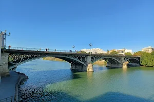 Puente de Triana image