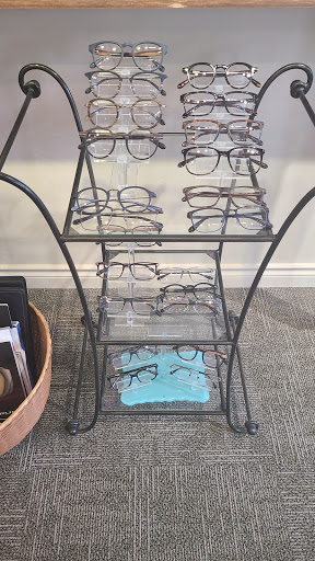 Optician «Visions Optical», reviews and photos, 2615 Orchard Lake Rd, Sylvan Lake, MI 48320, USA