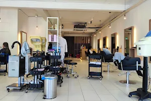 The Way Hair Salon(Kota Damansara) image