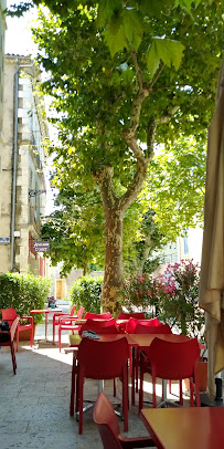Atmosphère du Restaurant Café Théatre à Collobrières - n°3