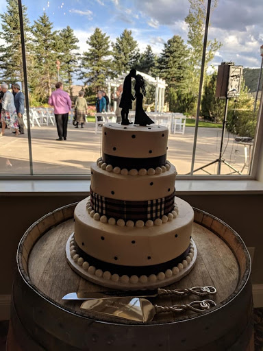 Bakery «Mulberries Cake Shop», reviews and photos, 2027 E Colfax Ave, Denver, CO 80206, USA