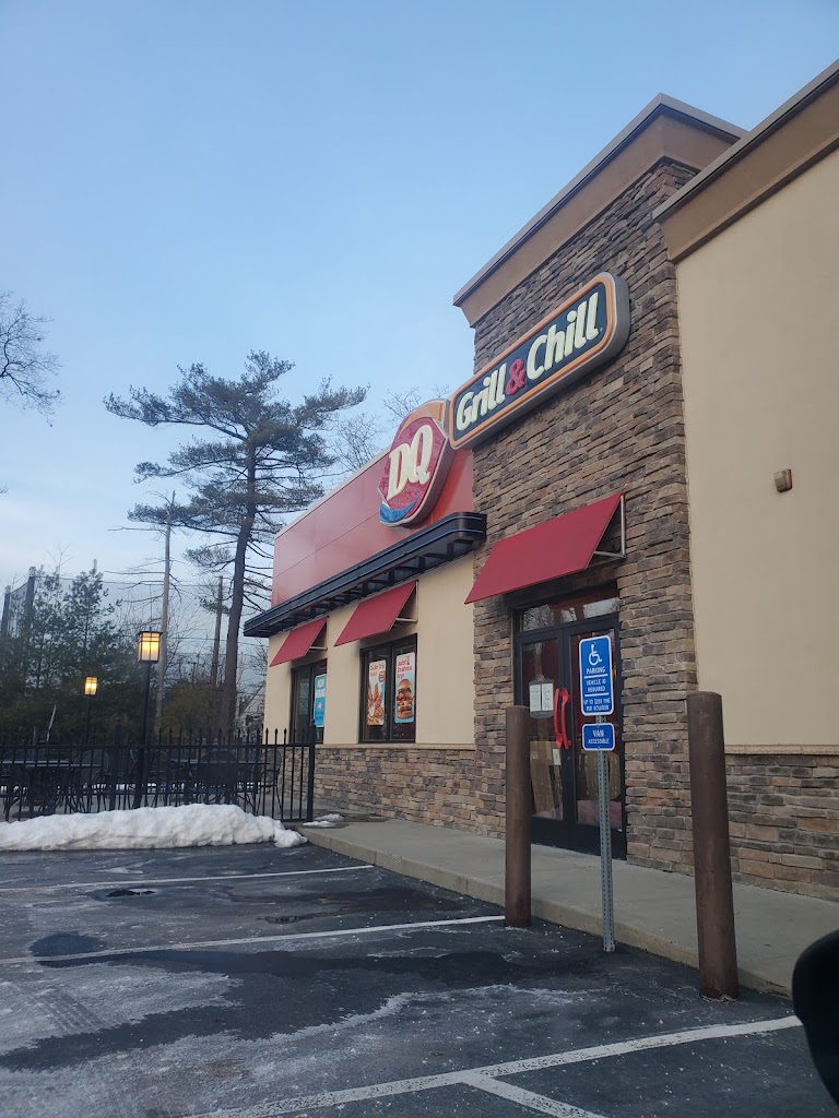 Dairy Queen Grill & Chill 01721