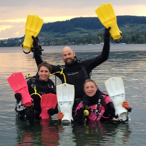 Dugong Dive Center - Sportgeschäft