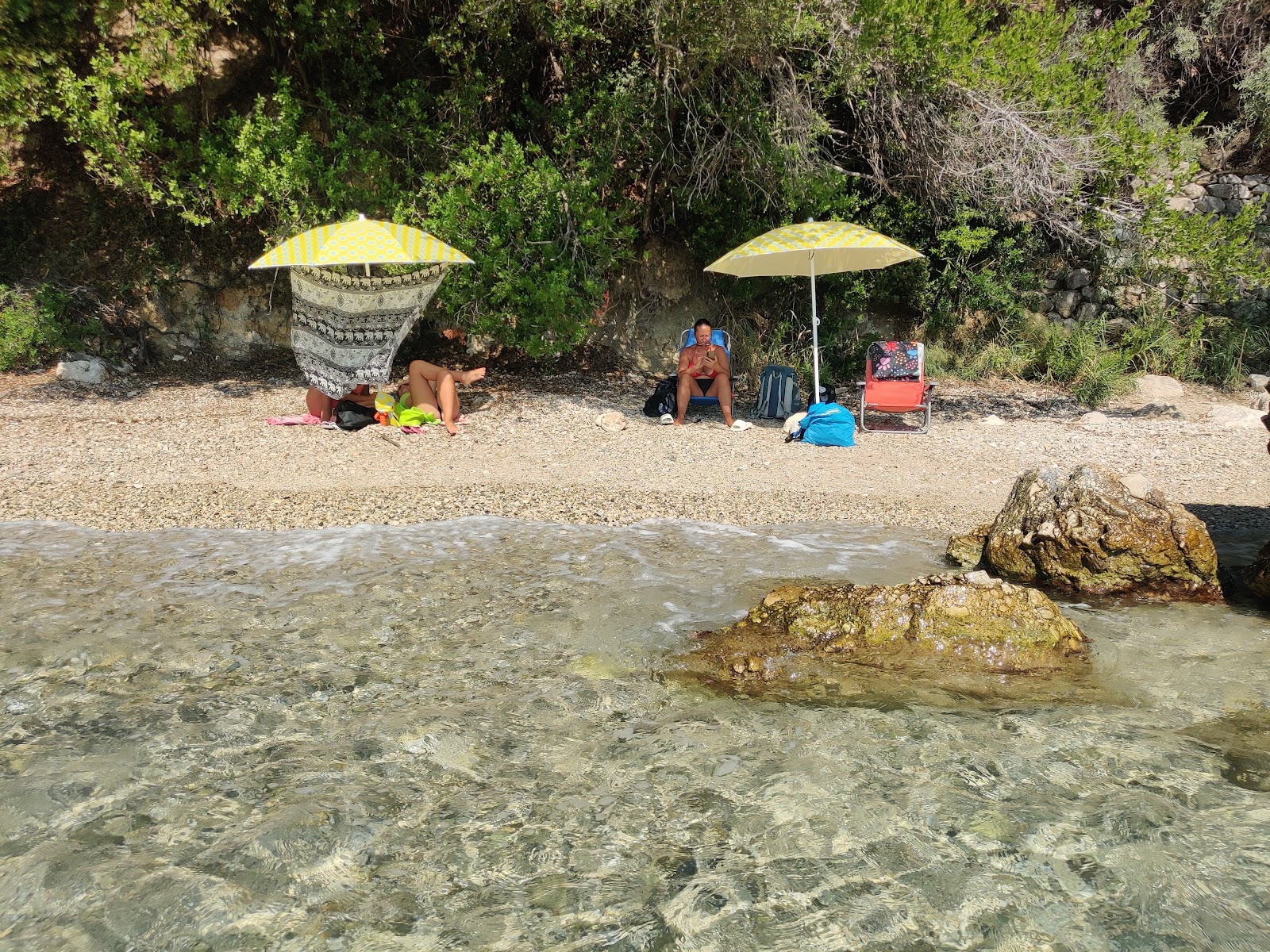 Fotografie cu Pasha Beach cu o linie de coastă spațioasă