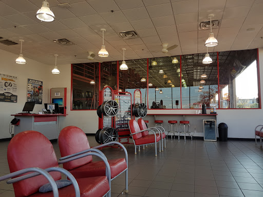 Tire Shop «Discount Tire», reviews and photos, 6616 Northwest Hwy, Dallas, TX 75231, USA