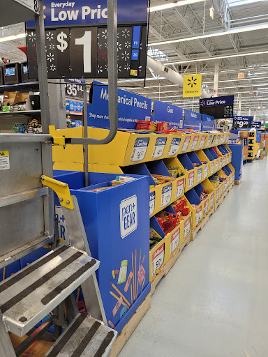 Discount Store «Walmart», reviews and photos, 1570 Chester Pike, Eddystone, PA 19022, USA