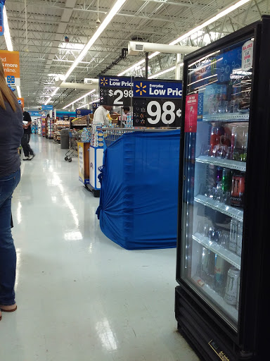 Discount Store «Walmart», reviews and photos, 1570 Chester Pike, Eddystone, PA 19022, USA