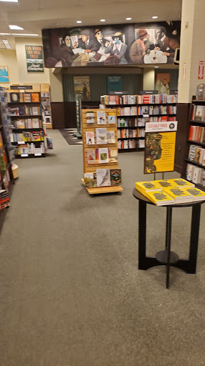 Book Store «Barnes & Noble», reviews and photos, 70 Worcester-Providence Turnpike, Millbury, MA 01527, USA