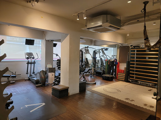 V2 sports training studio