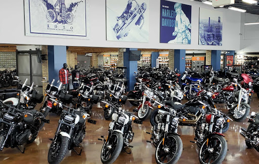 Motorcycle Dealer «Lake Shore Harley-Davidson», reviews and photos, 14000 W Rockland Rd, Libertyville, IL 60048, USA