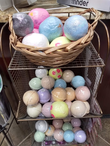 Pharmacy «Village Discount Drugs», reviews and photos, 1001 Avalon Ave, Muscle Shoals, AL 35661, USA