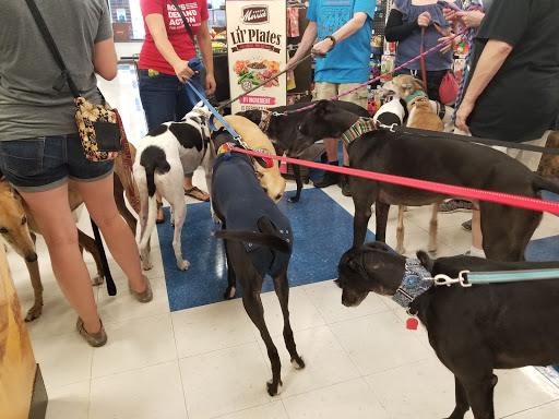 Pet Supply Store «Petco Animal Supplies», reviews and photos, 2277 Ford Pkwy, St Paul, MN 55116, USA