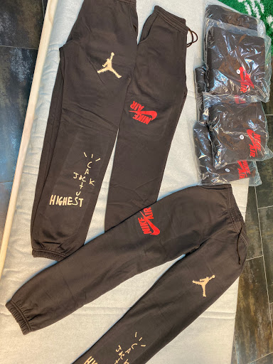 Shoe Store «Sneaker Syndicate», reviews and photos, 213 N Magnolia Ave, Orlando, FL 32801, USA