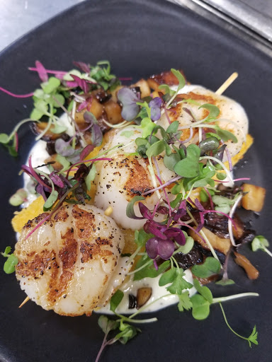 Seafood Restaurant «Fish Market Restaurant», reviews and photos, 750 N Harbor Dr, San Diego, CA 92101, USA