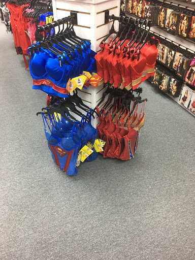 Adult Entertainment Store «Tunnel Of Love - Romantic Superstore», reviews and photos, 477 S Lynnhaven Rd, Virginia Beach, VA 23452, USA