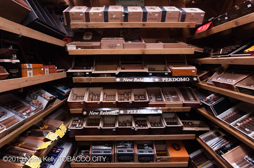 Tobacco Shop «Tobacco City», reviews and photos, 3281 W 115th St, Merrionette Park, IL 60803, USA