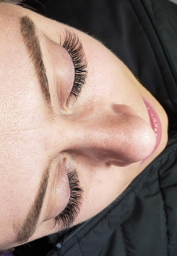 Day Spa «Beautiful Revenge Salon and Spa», reviews and photos, 652 Roosevelt Rd, Glen Ellyn, IL 60137, USA