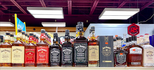 Liquor Store «Tierney Liquor Store», reviews and photos, 2760 Rice St, St Paul, MN 55113, USA