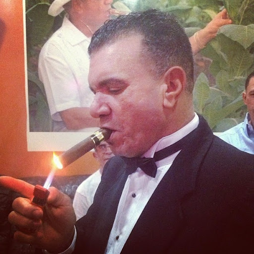 Cigar Shop «Staten Island Cigar Shop - Rosario Cigars, LLC», reviews and photos, 1738 Victory Blvd, Staten Island, NY 10314, USA