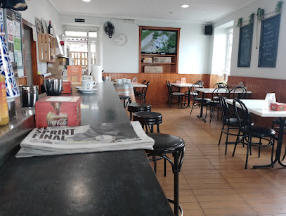 Cafe Bar El Cruce - Lugar, Aldea Sobecos, n° 15, 15578 Narón, A Coruña, Spain