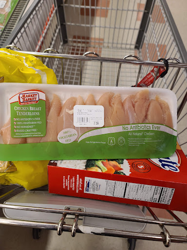 Grocery Store «Market Basket», reviews and photos, 100 Market Street, Tilton, NH 03276, USA