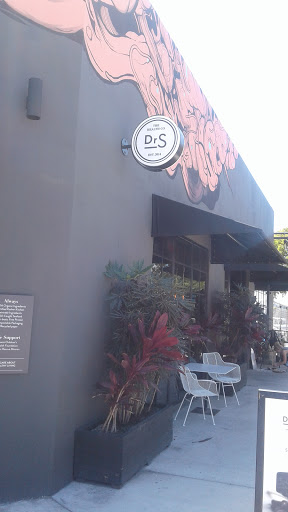 Organic Restaurant «Dr Smood - Wynwood Organic Cafe», reviews and photos, 2230 NW 2nd Ave, Miami, FL 33127, USA