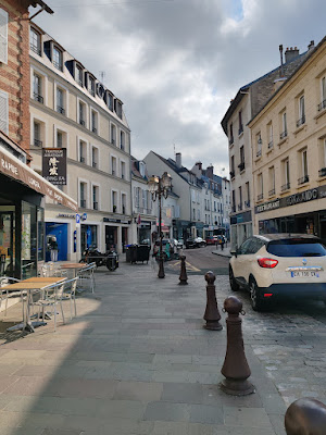 Long Fa à Poissy