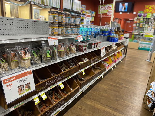 Pet Store «Petland Lancaster», reviews and photos, 1400 River Valley Cir N, Lancaster, OH 43130, USA