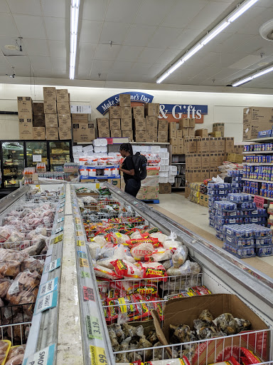 Supermarket «Food World», reviews and photos, 401 E Lakewood Ave, Durham, NC 27707, USA