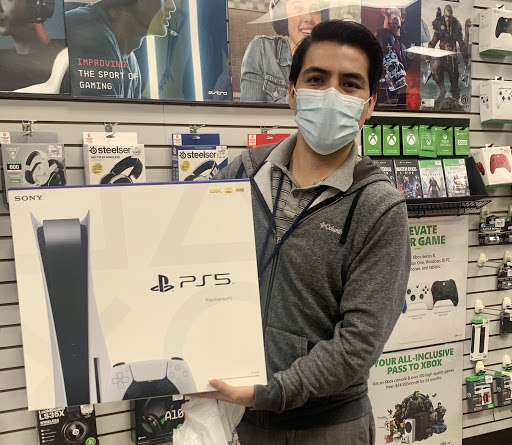 Video Game Store «GameStop», reviews and photos, 6800 Balboa Blvd H, Van Nuys, CA 91406, USA