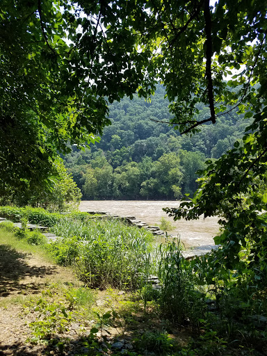 Bicycle Store «Harpers Ferry Outfitters & Bike Shop», reviews and photos, 129 Potomac St, Harpers Ferry, WV 25425, USA