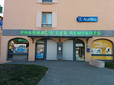 Pharmacie des Remparts à Embrun