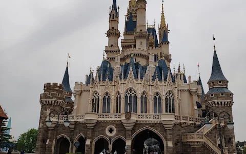 Cinderella's Fairytale Hall image