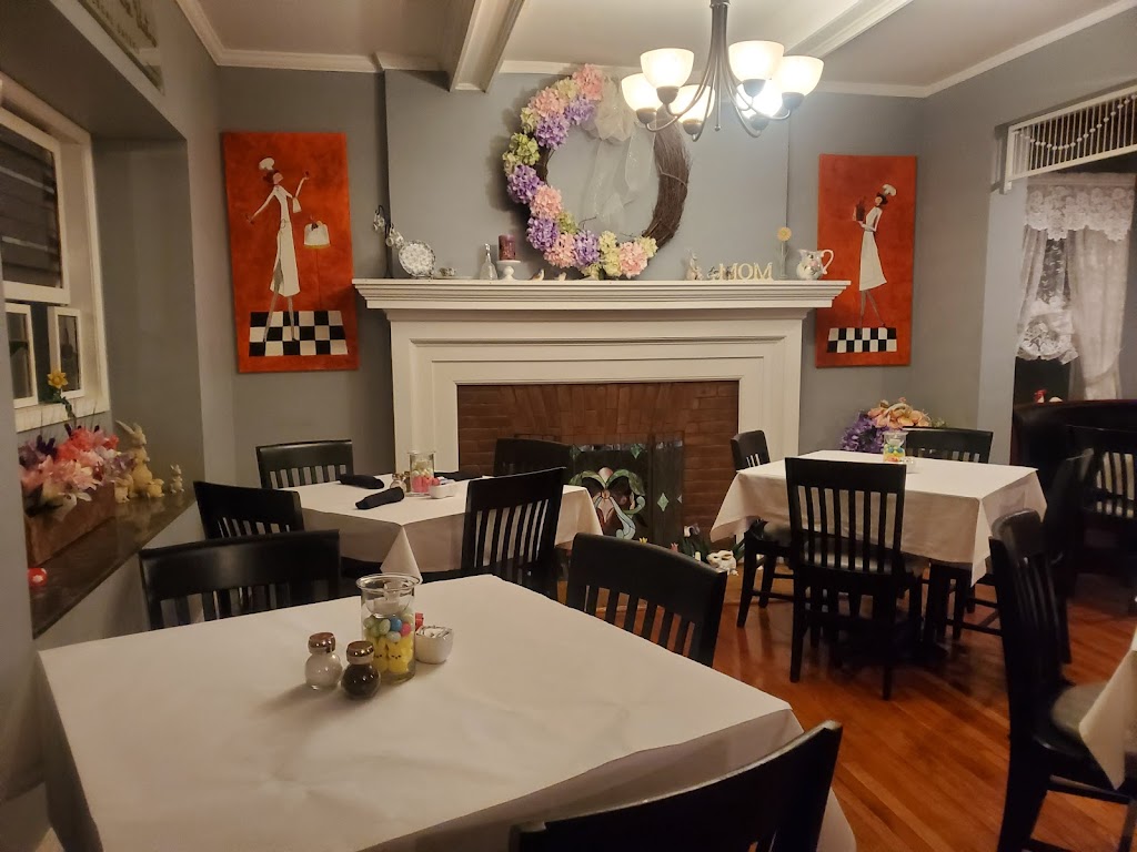 Broadway House Bistro 47670