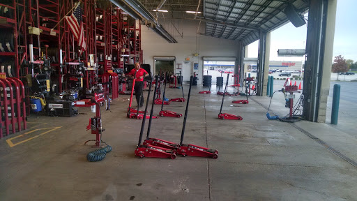Tire Shop «Discount Tire Store - Muncie, IN», reviews and photos, 6210 W McGalliard Rd, Muncie, IN 47304, USA