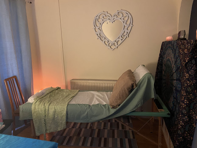 Reviews of Hands on Heart Healing with Melissa in Swansea - Massage therapist