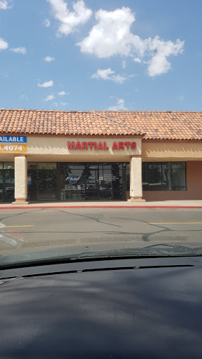 Thrift Store «McClintock & Southern Goodwill Retail Store & Donation Center», reviews and photos, 1546 E Southern Ave, Tempe, AZ 85282, USA