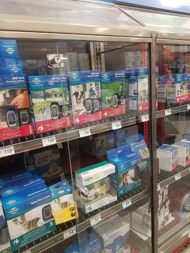 Pet Supply Store «Petco Animal Supplies», reviews and photos, 2000 NE Burnside Rd, Gresham, OR 97030, USA