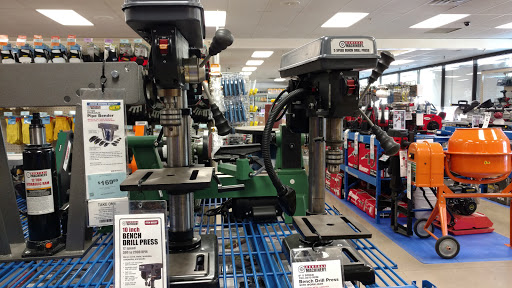 Hardware Store «Harbor Freight Tools», reviews and photos, 5710 Harrison Ave, Cincinnati, OH 45248, USA