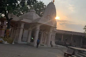 Sat Hanuman Temple image