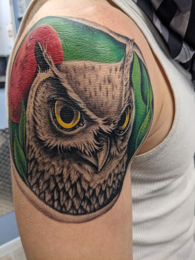 Find tattoo clock ideas for your next unique tattoo in Toledo at Artistik Tat2 and Body Piercing