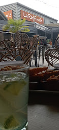 Photo n°48 de La Raffinerie Valence - Bar & Restaurant à Saint-Marcel-lès-Valence ()