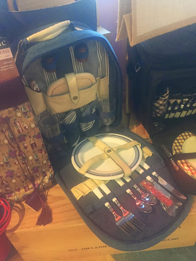 Wine Store «Baskets Gourmet/Wine World», reviews and photos, 7737 Five Mile Rd, Cincinnati, OH 45230, USA