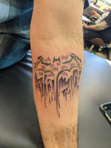 Tattoo Shop «Bulldog Tattoo Parlor», reviews and photos, 3530 Martin Way E, Olympia, WA 98506, USA