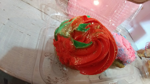 Bakery «Colossal Cupcakes», reviews and photos, 528 Euclid Ave, Cleveland, OH 44114, USA