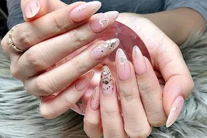Luscious Nails & Spa image